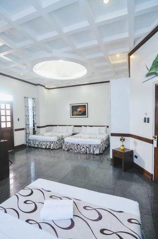 Villa Jhoana Resort Angono Extérieur photo