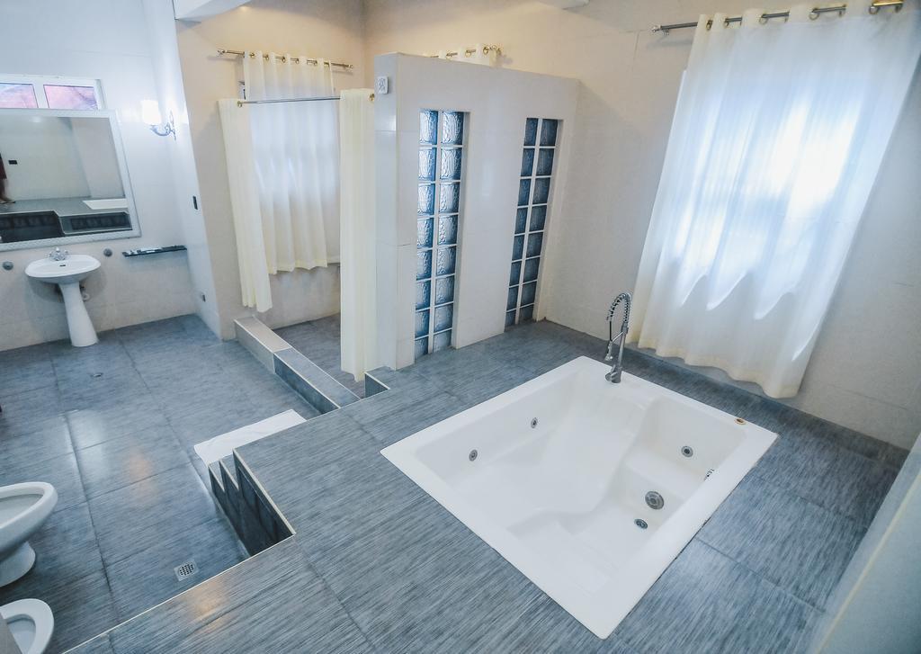 Villa Jhoana Resort Angono Extérieur photo